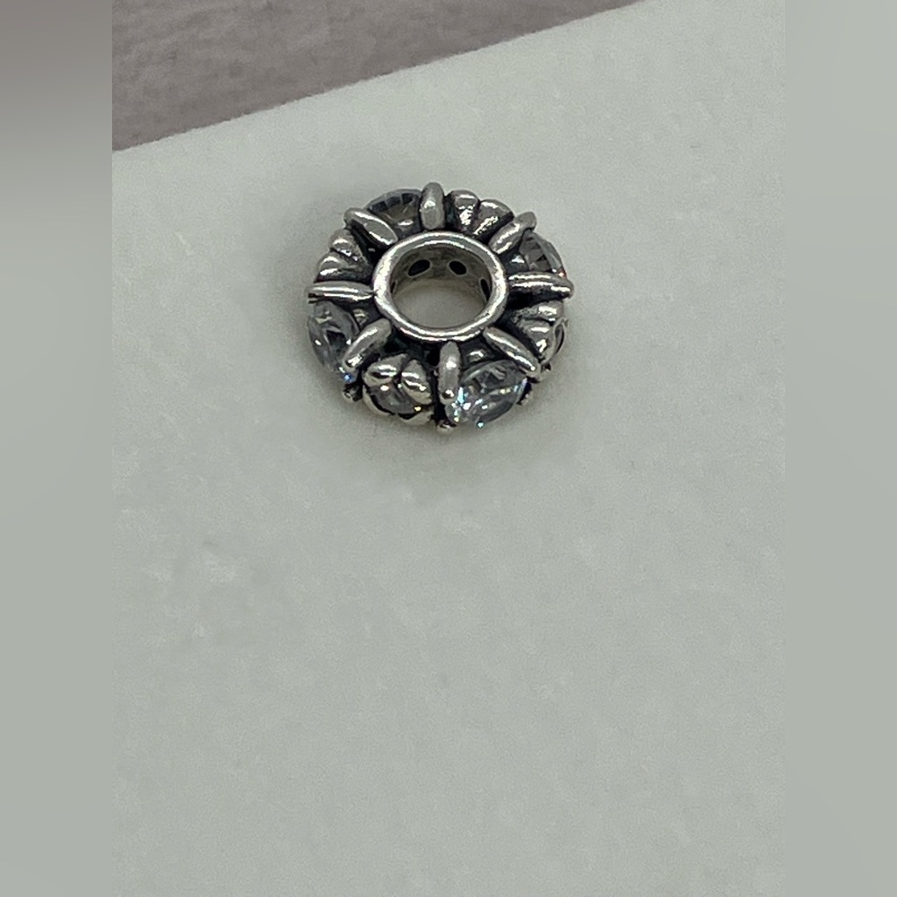 925 Sterling Silver & Clear Cz Tulip / Heart & Claw Setting Spacer Charm - Picture 5 of 11